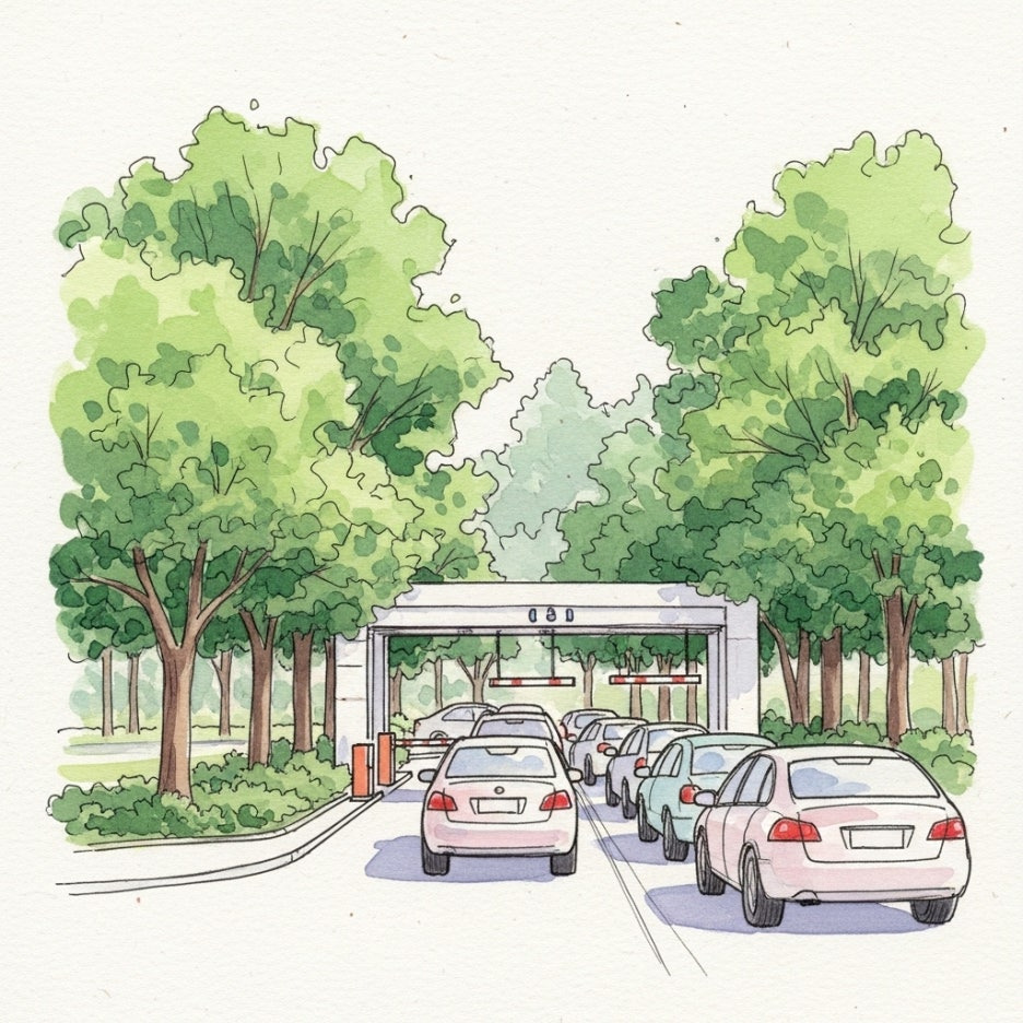 주차장 입구와 나무들이 어우러진 차분한 느낌의 수채화 삽화