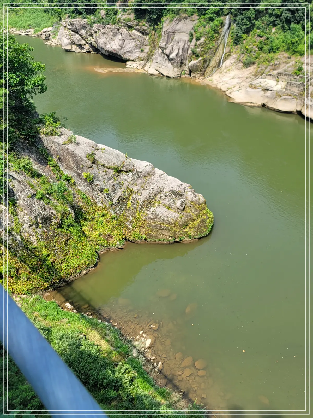 한타강-주상절리길-쌍자라바위교-계곡-아래-메기-바위