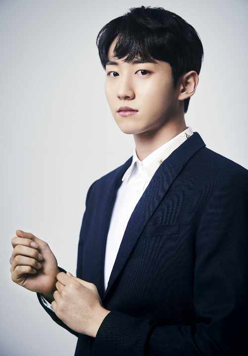 배우 연제형