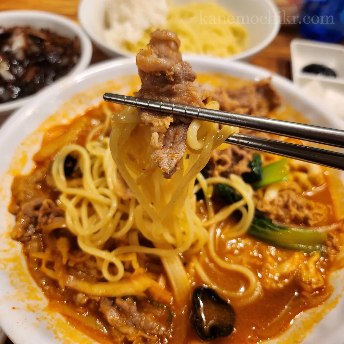 취룡-차돌짬뽕-고기