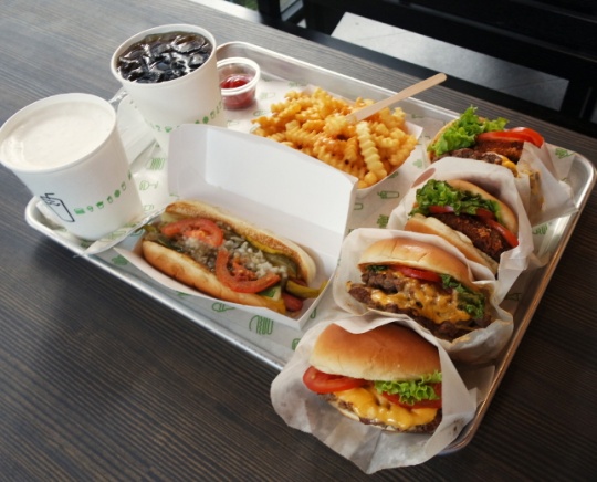 강남역 미국 수제버거 '쉐이크쉑'