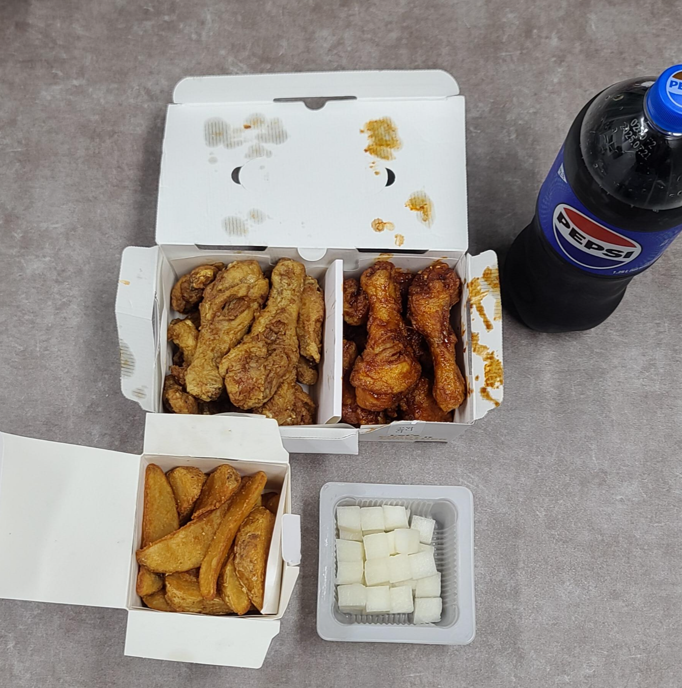 카카오선물하기 교촌치킨 반반콤보웨지감자세트 선물 온라인쿠폰 펩시콜라 간장치킨 레드치킨