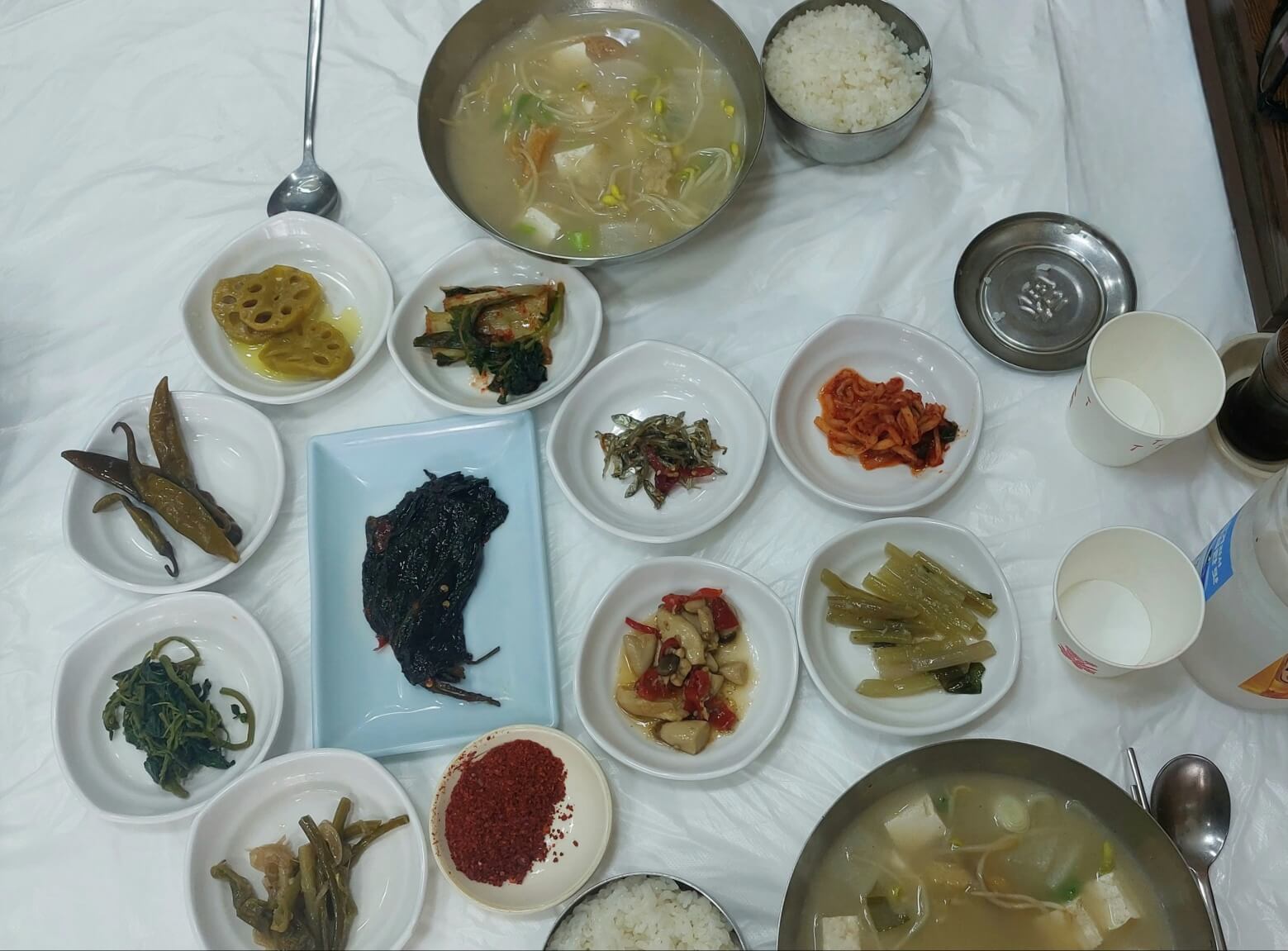 황태국과 기본반찬