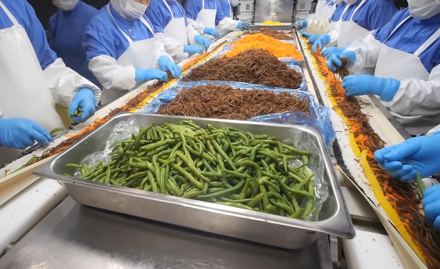 극한직업-냉동김밥-제천-공장