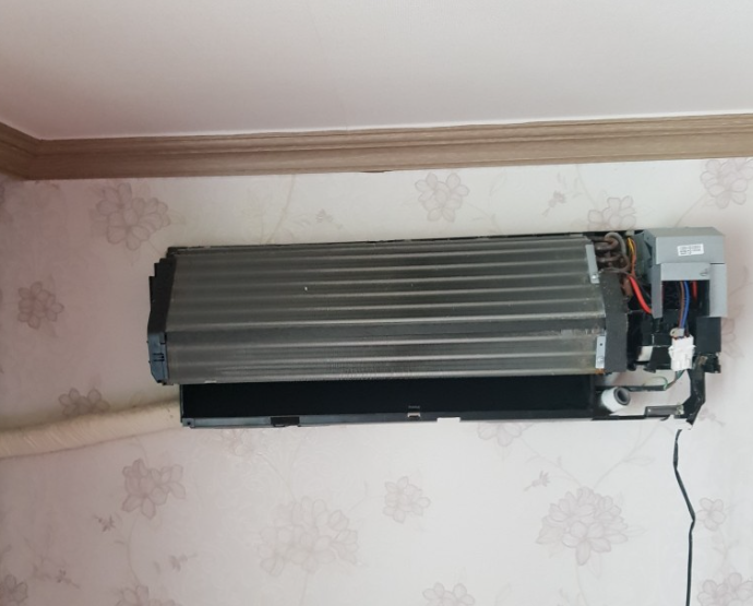 에어컨 분해 후