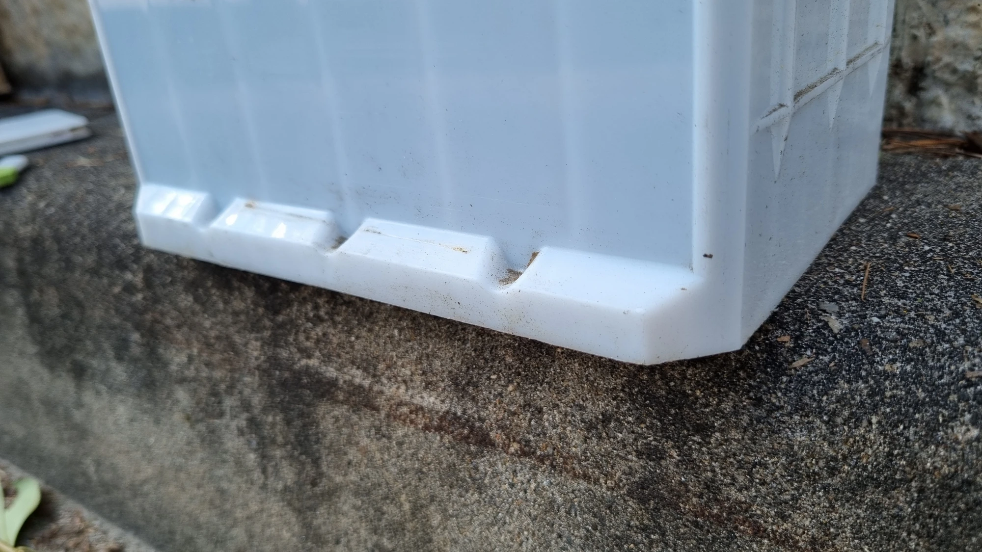 배터리 고정 방향