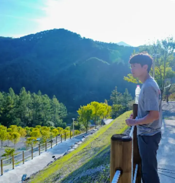 가수-민경훈-사진