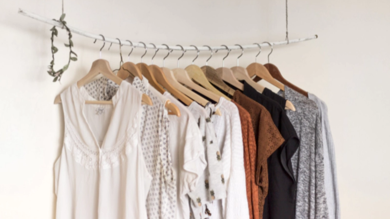 전체적으로 군살이 많은 체형