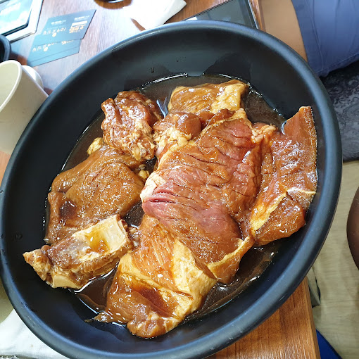 제주 중문 흑돼지 '오르막가든'