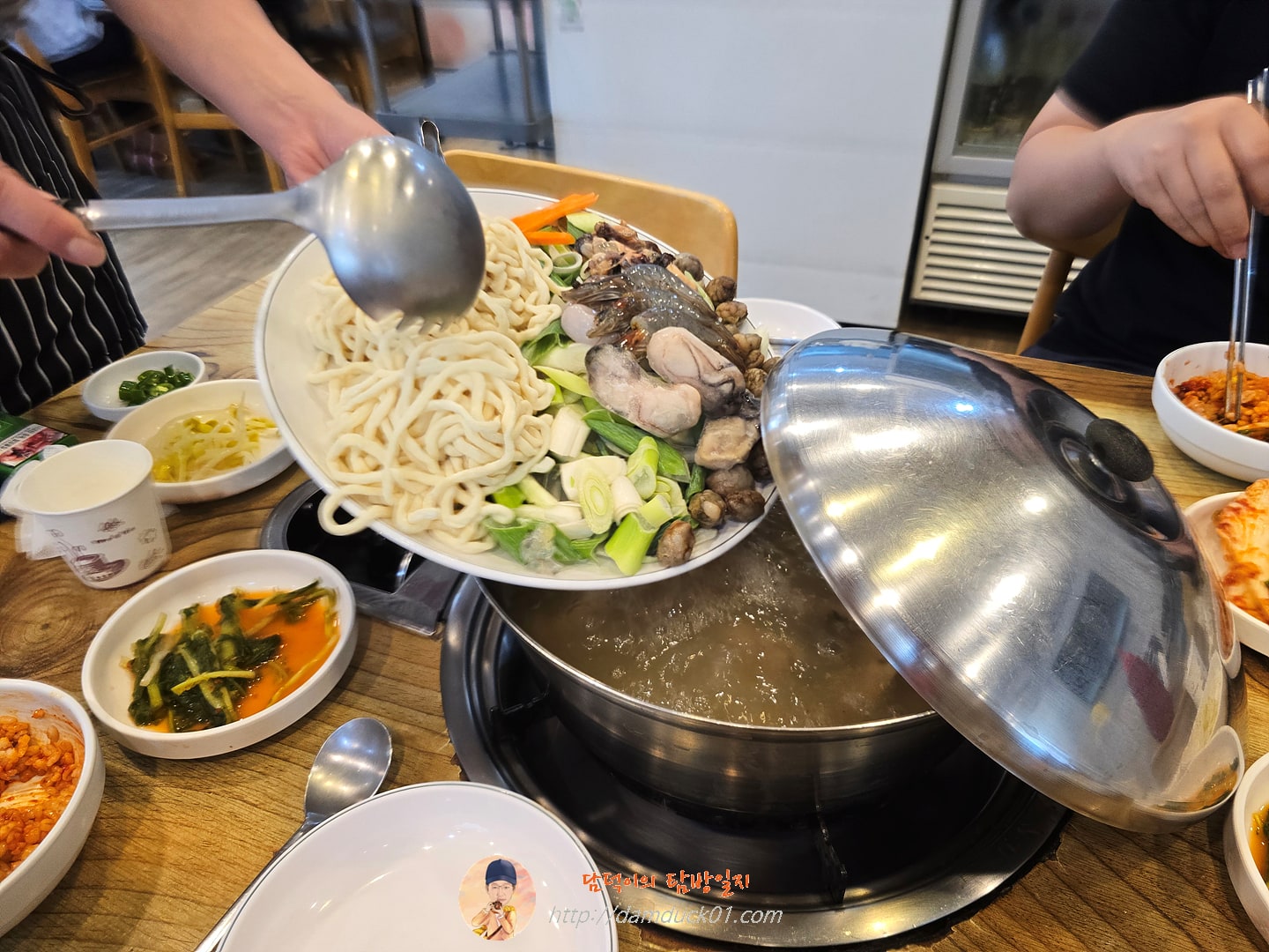 해물칼국수