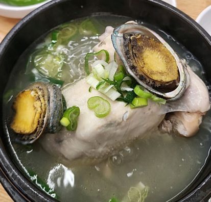 생생정보 국내산 한방 삼계탕 9900원