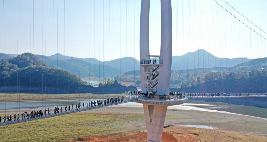 옥정호출렁다리사진