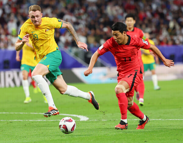 돌파하는 황희찬-연합뉴스 출저