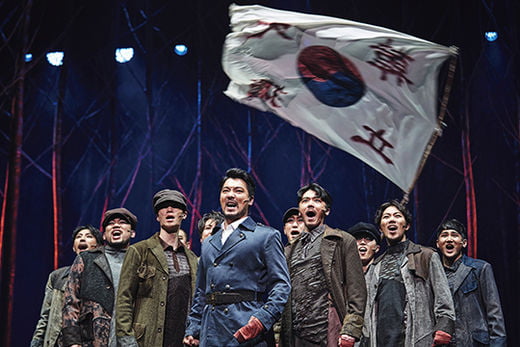 한국 뮤지컬 영웅의 공연 사진