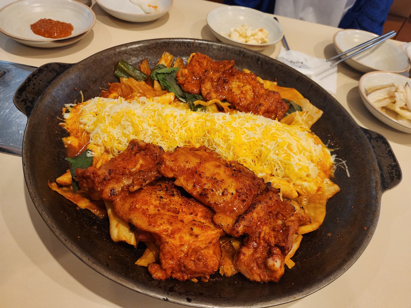폭포 치즈 닭갈비