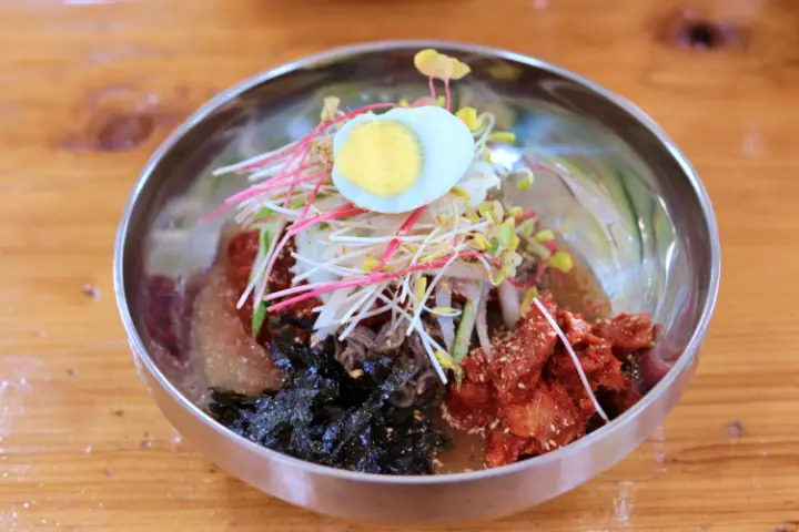 강원도 원주 오색 만두 전골 그리고 메밀 막국수 맛집 추천