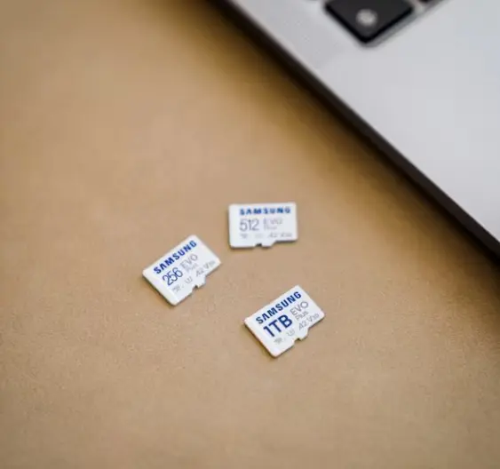 블랙박스에 TLC 카드를 피해야 하는 이유