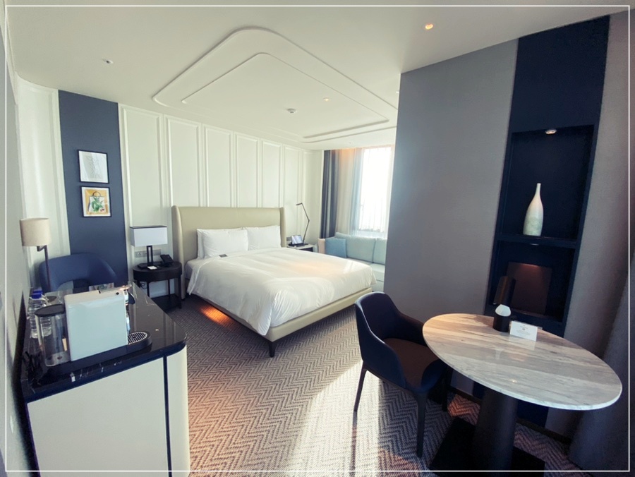 호캉스-소피텔앰배서더-수영장-5