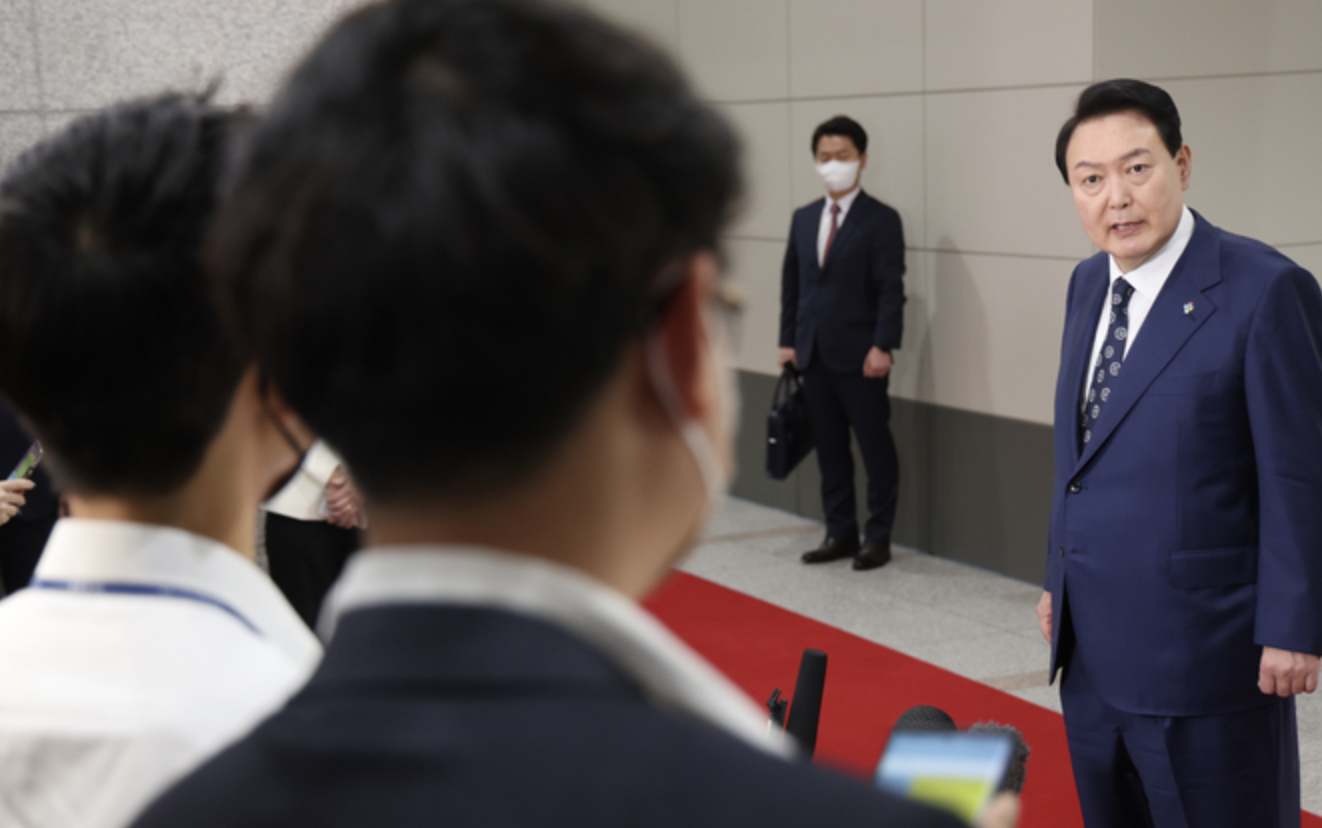 출근하는 윤대통령