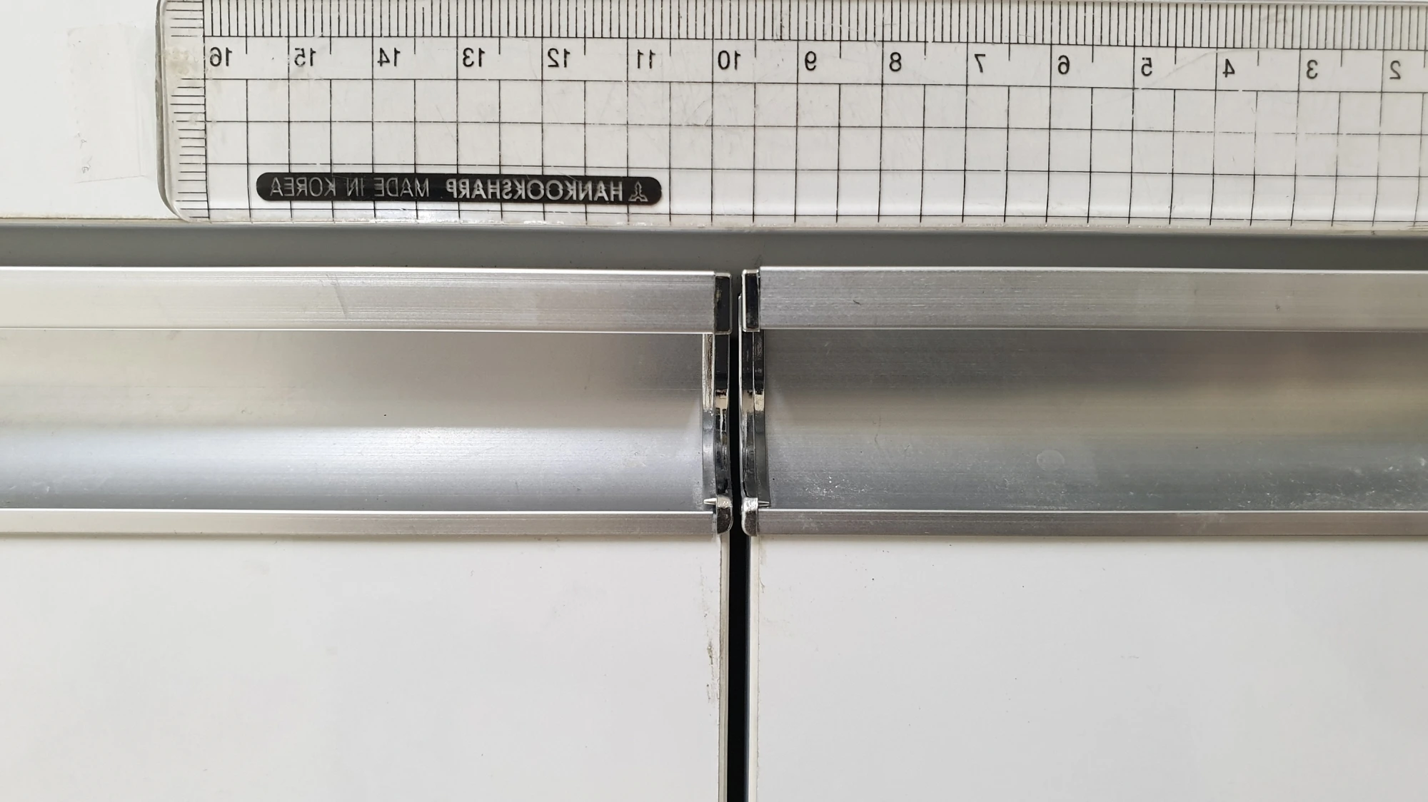 문 높이 낮은 모습