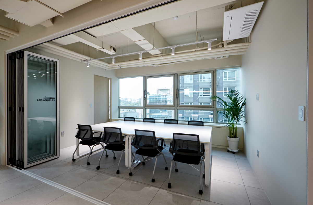 사무실회의실디자인