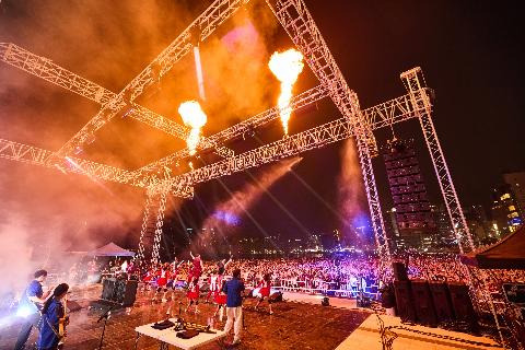 2025 나이트레이스 인 부산 | 광안리 비치 야간 8.15km 코스·블랙이글 에어쇼·드론 라이트쇼