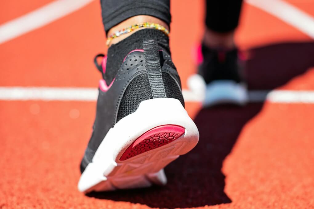 족저 근막염에 좋은 운동화