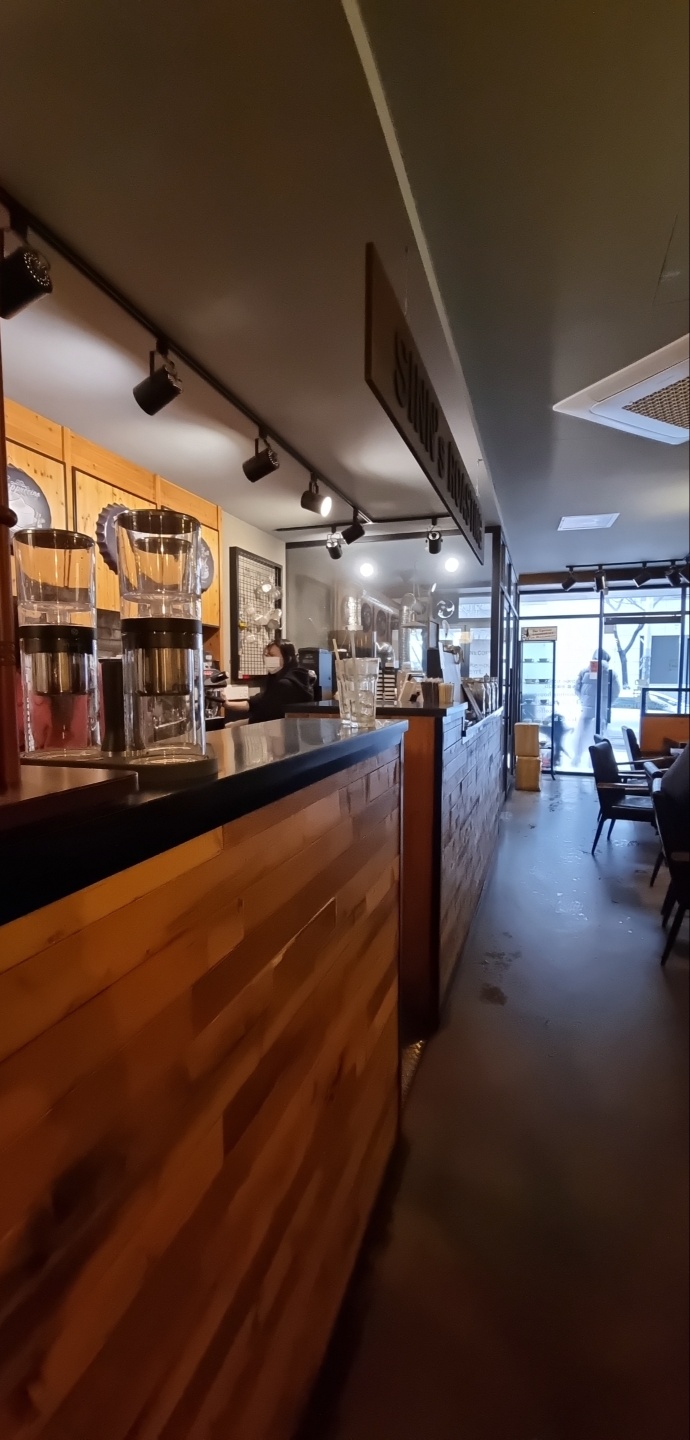 화정 신스커피 내부