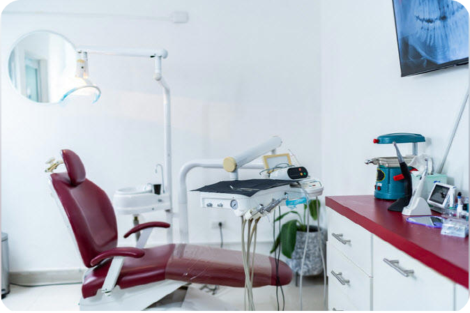 이틀 근무한 직원에 그만두려면 180만 원 내라 요구한 치과 [사진=게티이미지] -이해를 돕기 위한 사진