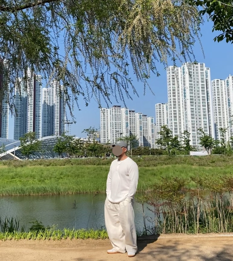 데일리룩(2025. 5. 18.) 윅(wick) 스톤 워시드 볼캡, 유니클로 와플 헨리넥 티셔츠, 무신사스탠다드 무신사 데님 와이드 벌룬 팬츠, 푸마 아미 트레이너 뮬 스니커즈