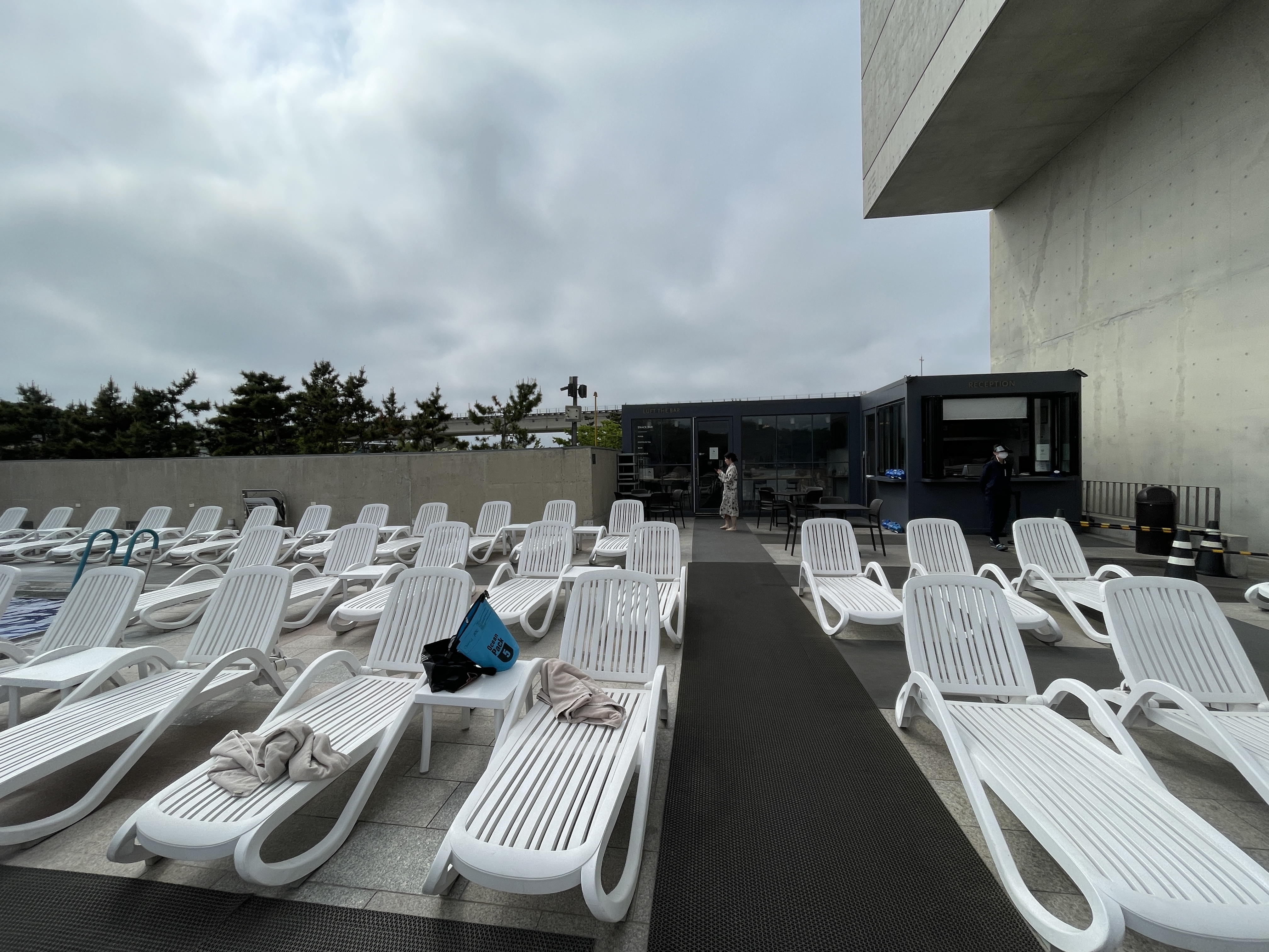 네스트호텔 수영장 더 스트란드