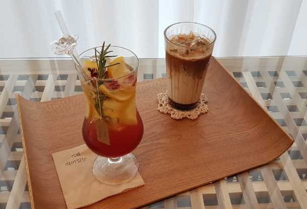 아침고요수목원