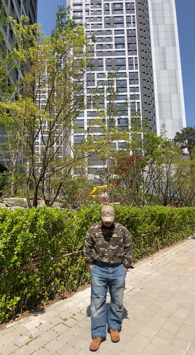 데일리룩(2025. 4. 26.)더블알엘 가먼트 다잉 트윌 볼캡, 테이크이지 카모셔켓 카모셔츠 카모자켓, 폴로랄프로렌 패치 빈티지 디스트레스드진, 레드윙 아이언레인저 호손뮬스키너