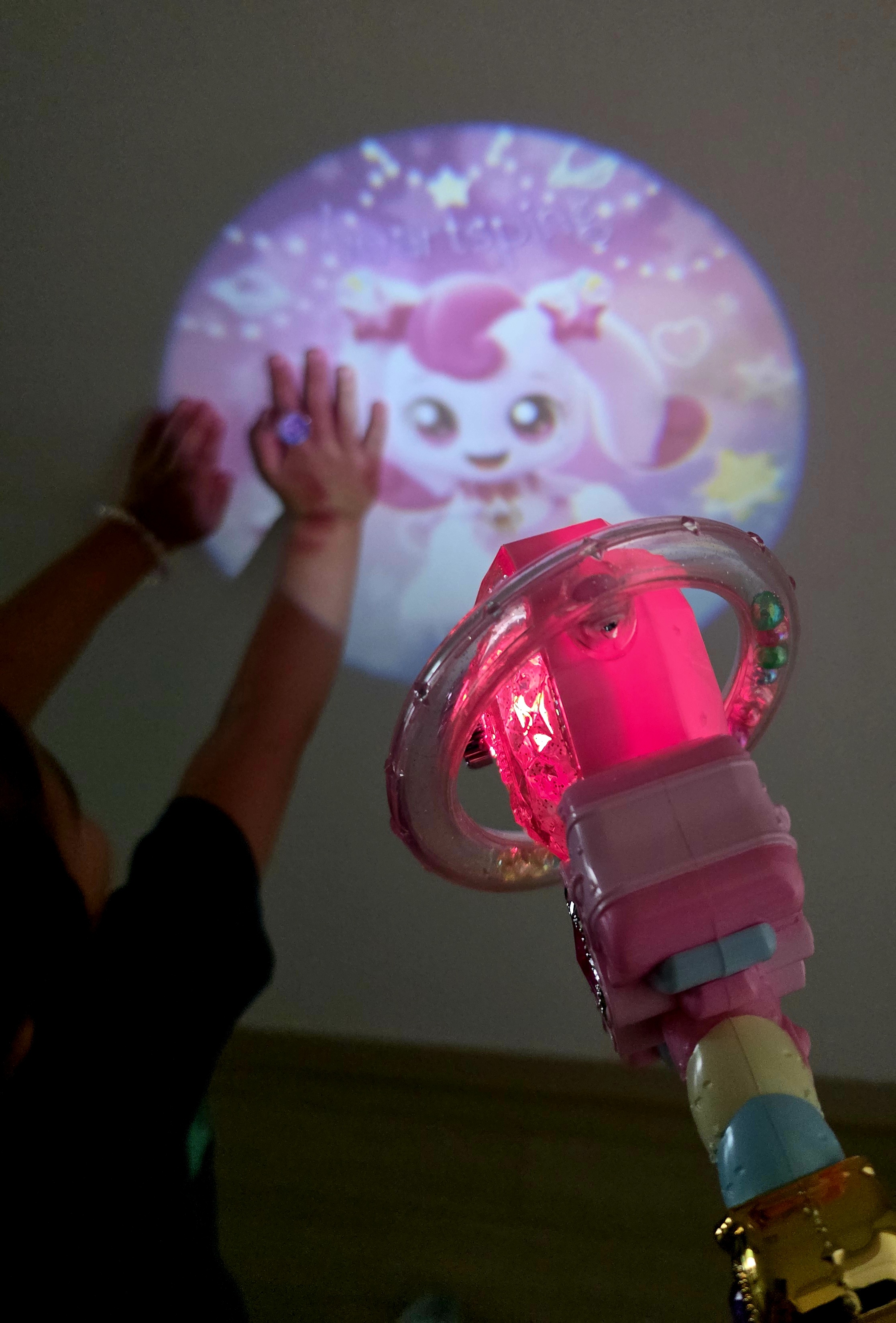 빔-프로젝터에서-티니핑이-나옵니다.