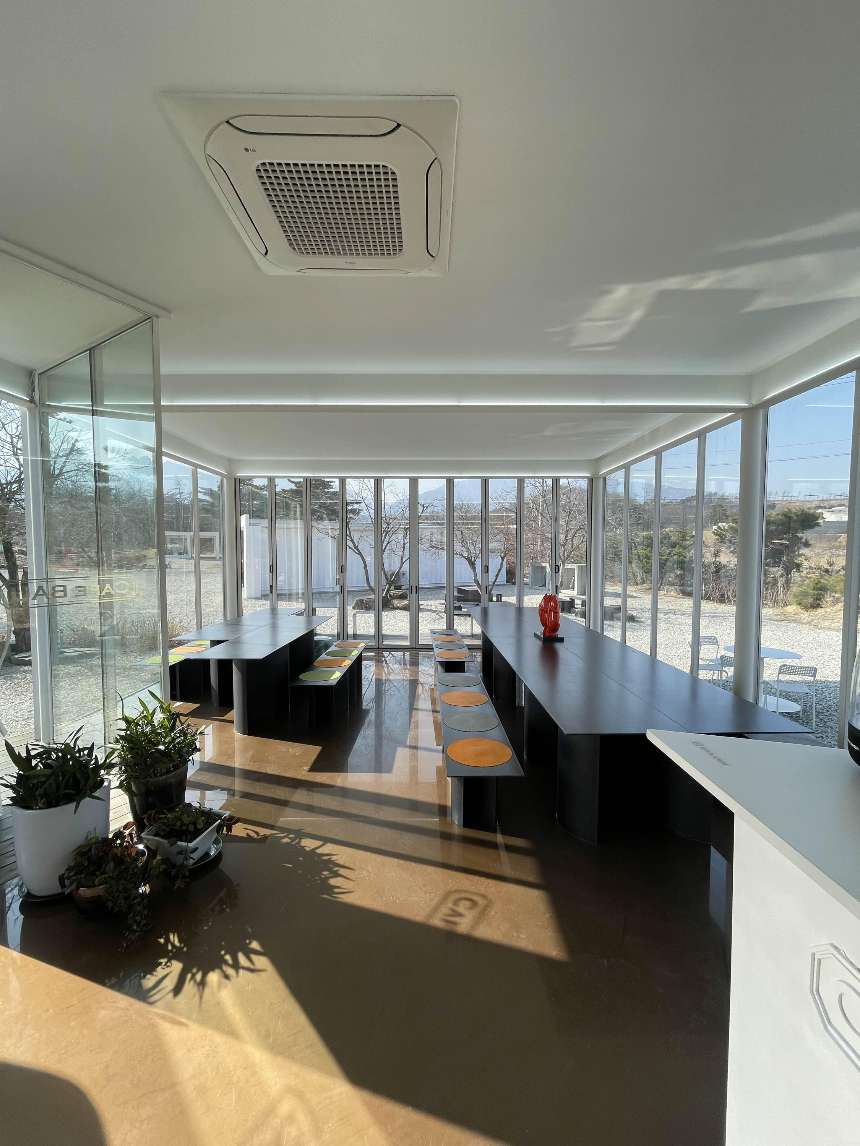 속초 바우지움 조각미술관 출구-카페바우 전경3