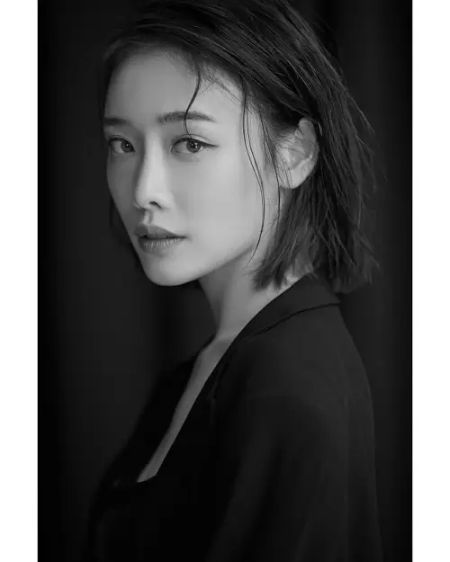 김히어라