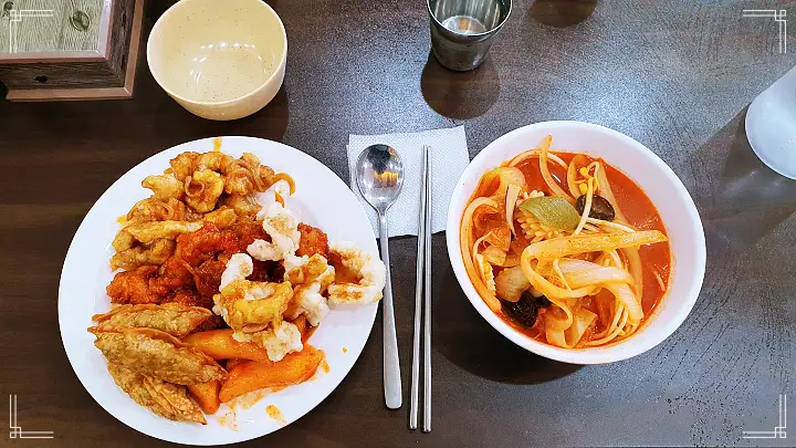 생생정보 무한리필 중식뷔페 난자완스 사천가지튀김 탕수육 유니짜장 해물짬뽕 볶음밥 군만두 맛집