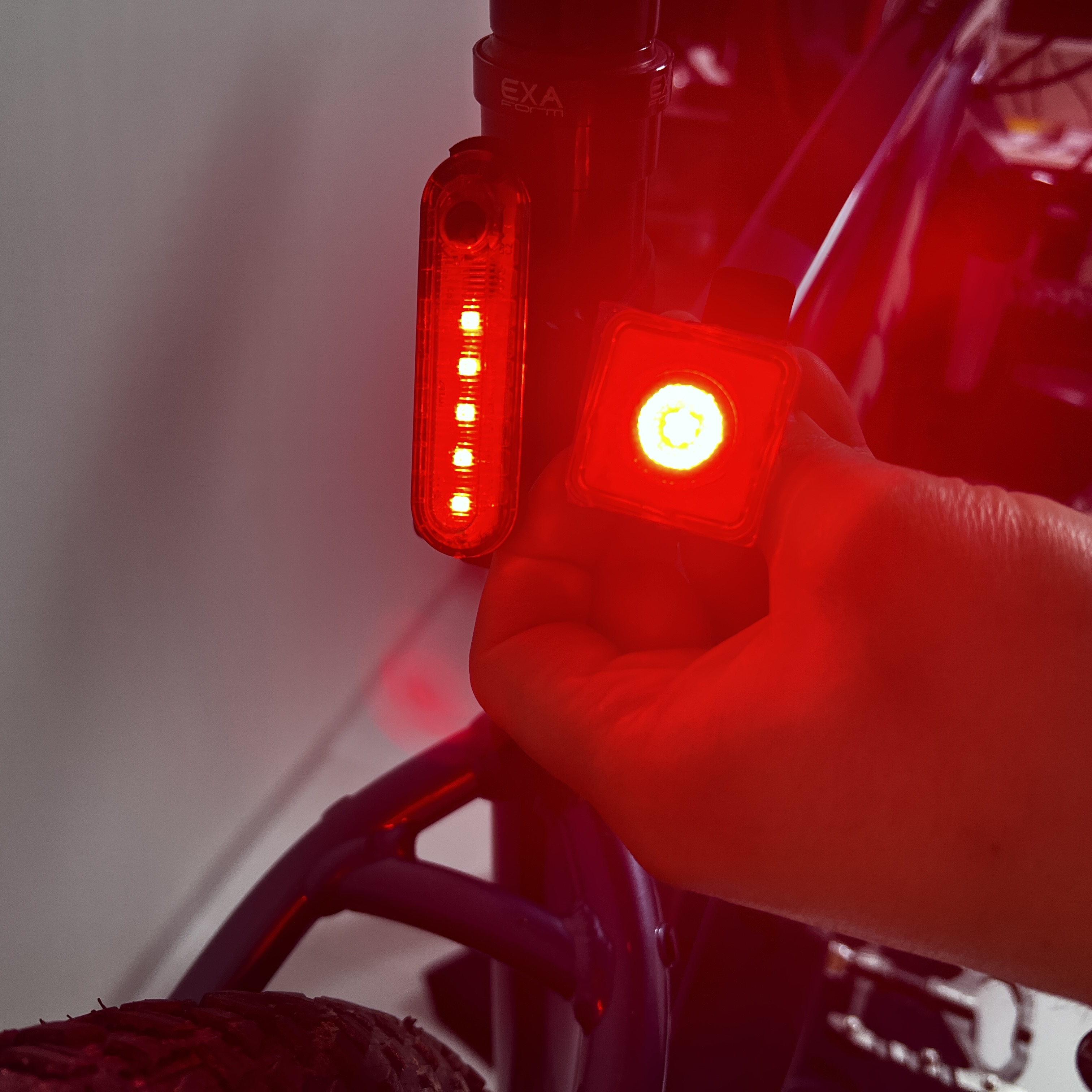 후미등-밝기-비교