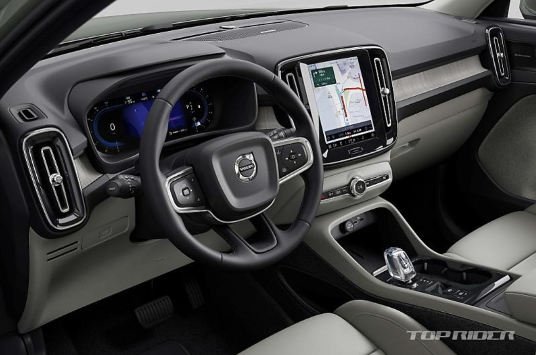 볼보 XC40 다크 에디션 44대 온라인 선착순 한정 판매