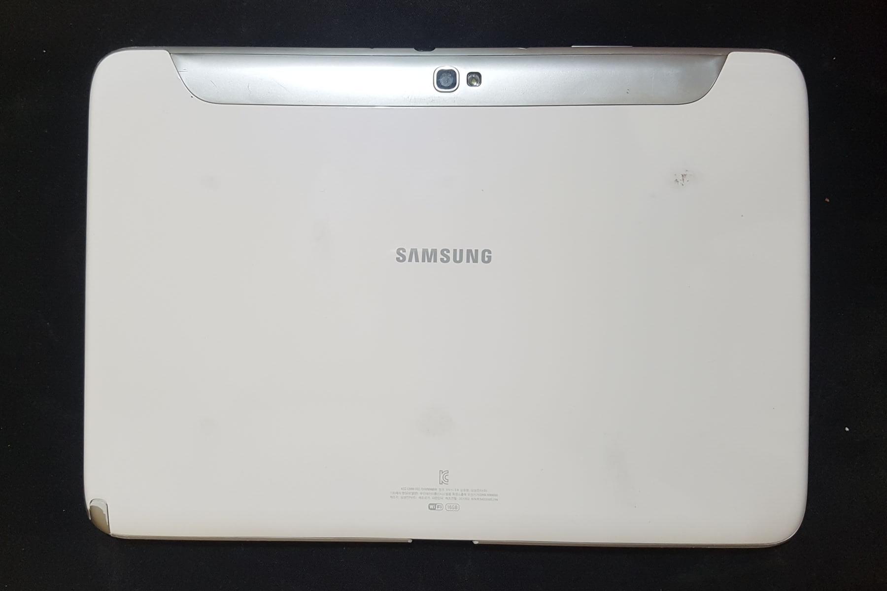 갤럭시 노트10.1 후면