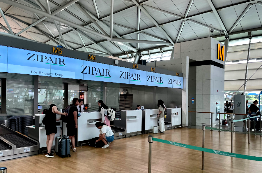 M카운터에서 주로 이루어집니다.