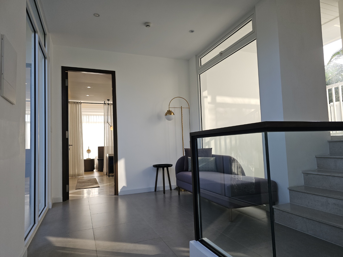 빌라 구성 &ndash; 반층 구조와 프라이빗한 공간 분리