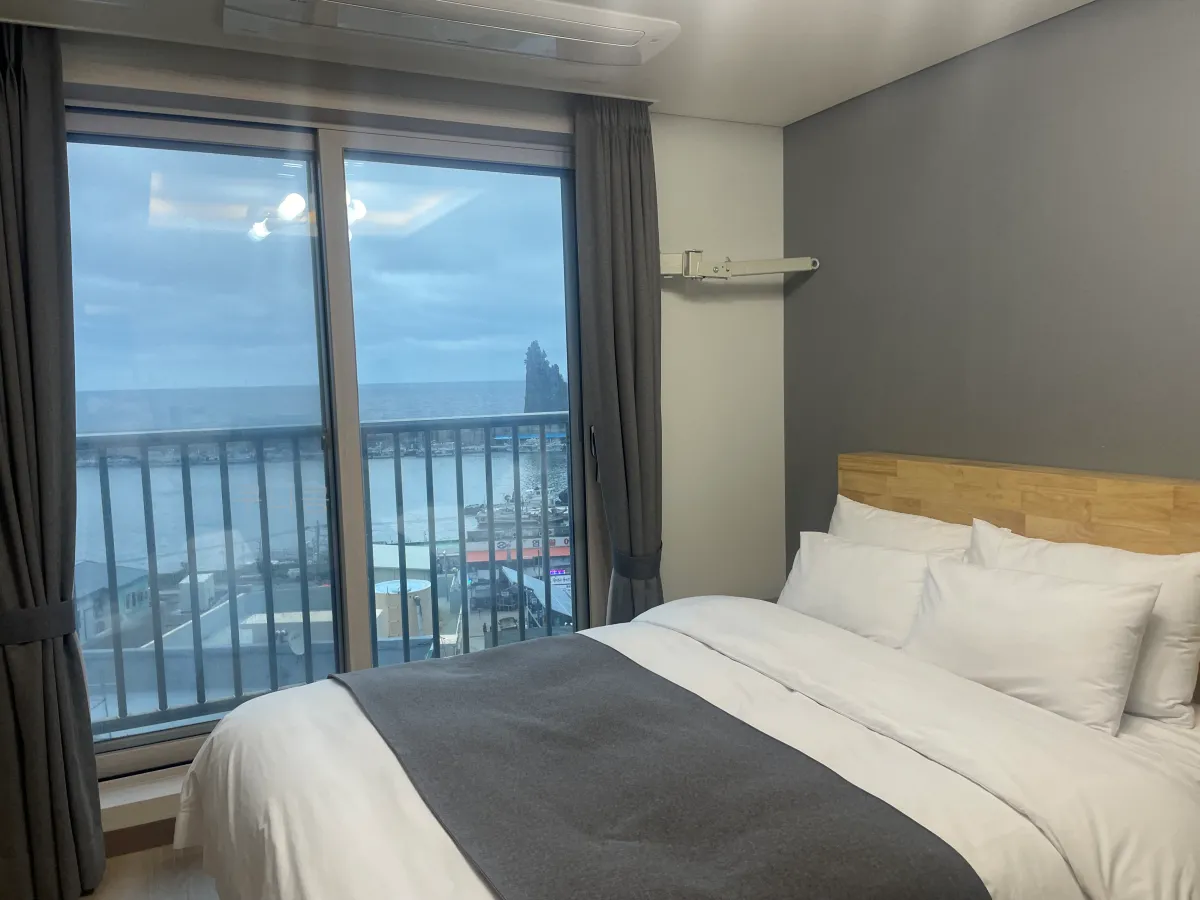 울릉도-저동항-가족여행-숙소추천-울릉위드유호텔-VIP뷰룸-4인-후기