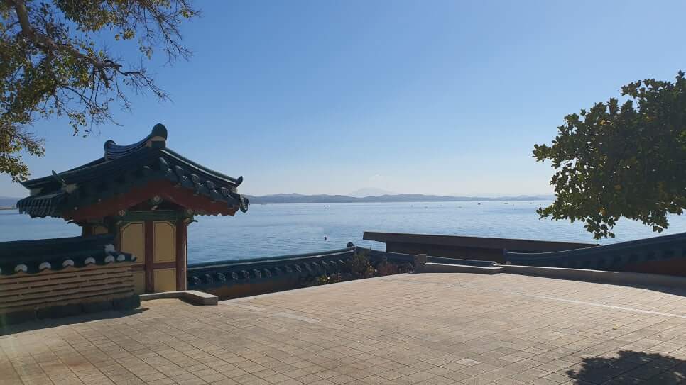 서산 간월암 : 바다 위에 떠 있는 듯한 신비의 암자, 밀물과 썰물이 빚어낸 천년 기도처