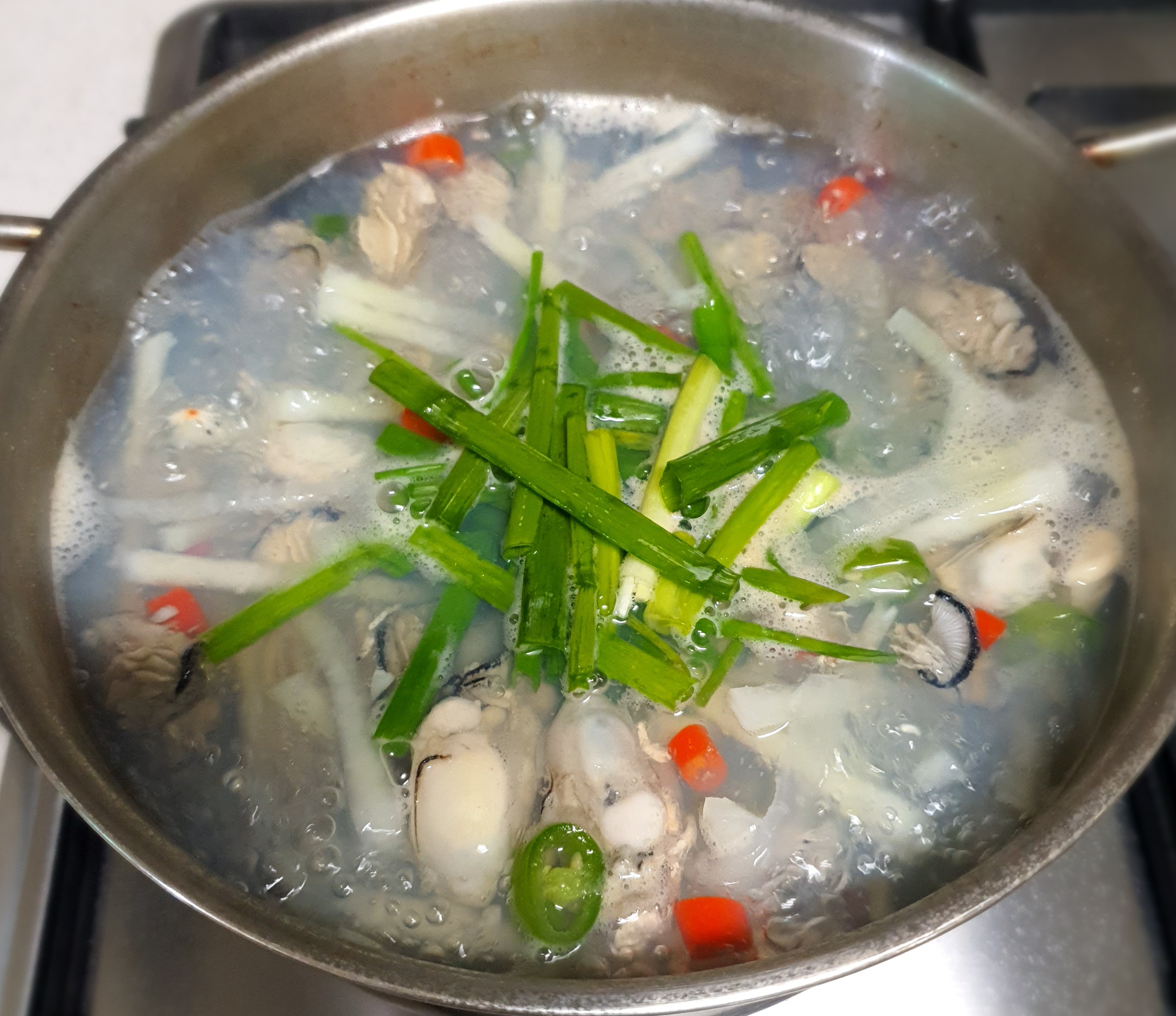 마지막으로-쪽파를-넣어요.