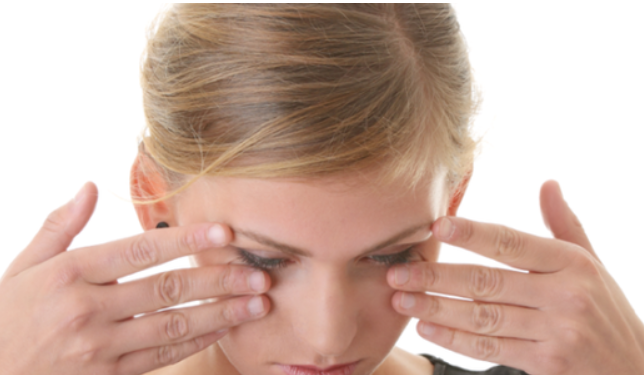 눈 떨림의 원인과 치료