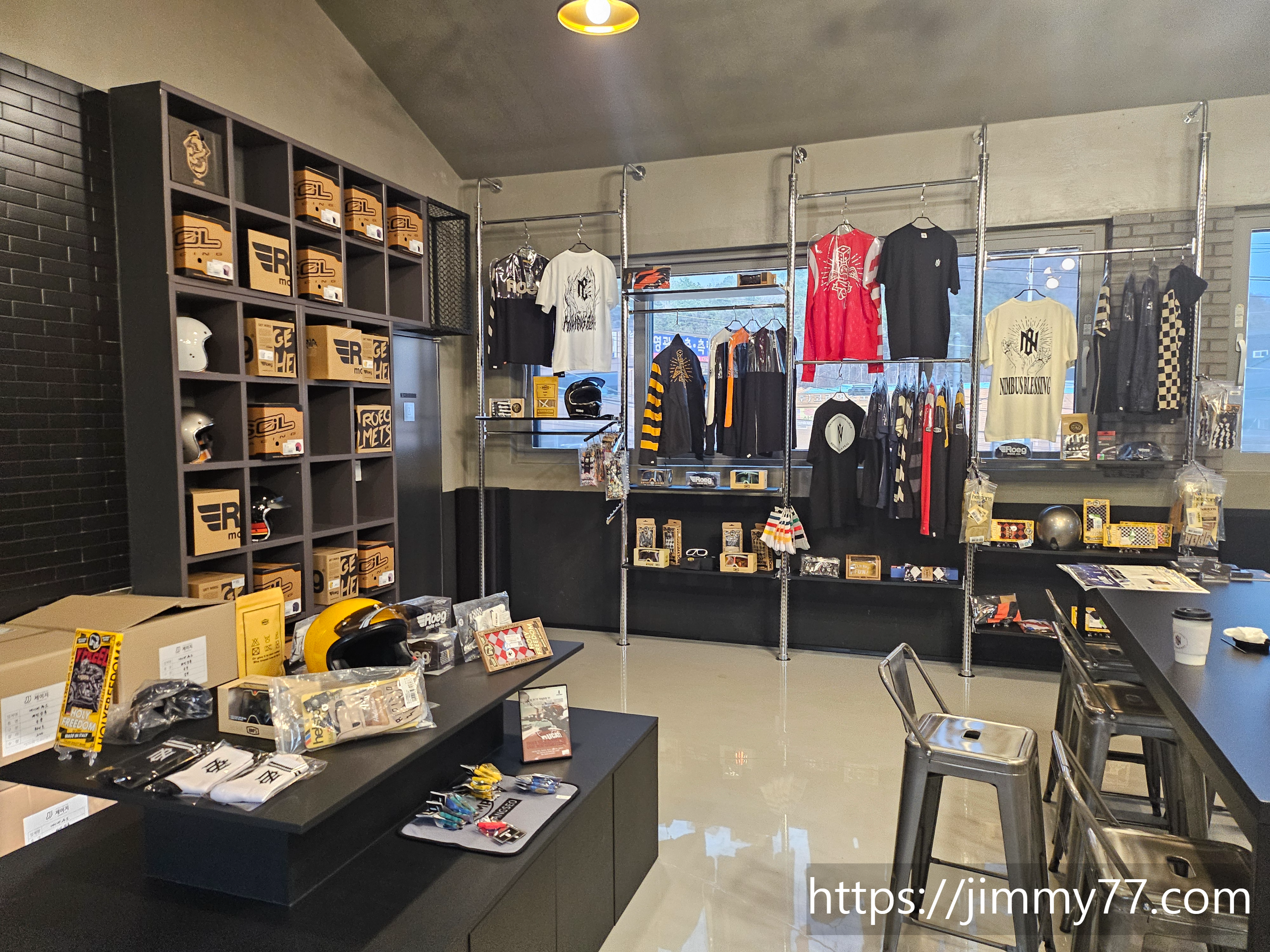 네이버후드2층내부