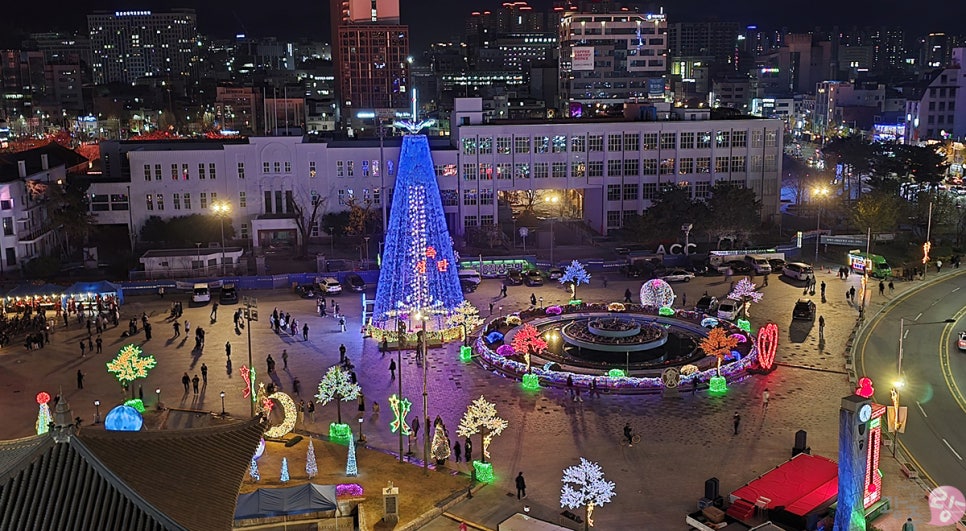 [광주 크리스마스 명소 BEST5] 5&middot;18민주광장 빛고을성탄문화축제&middot;충장윈터판타지&middot;양림크리스마스문화축제&middot;송정역&middot;광주패밀리랜드