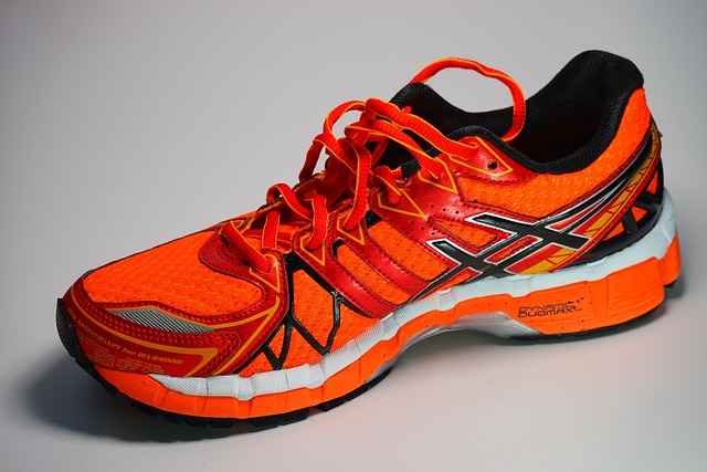 일본기업 아식스(ASICS) 스포: 가성비와 취향 소비 시대의 선두 주자
