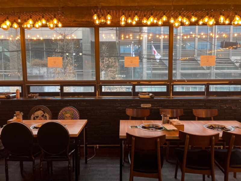 역삼역 즉떡&튀김 맛집 민들레 떡볶이 - 창가석